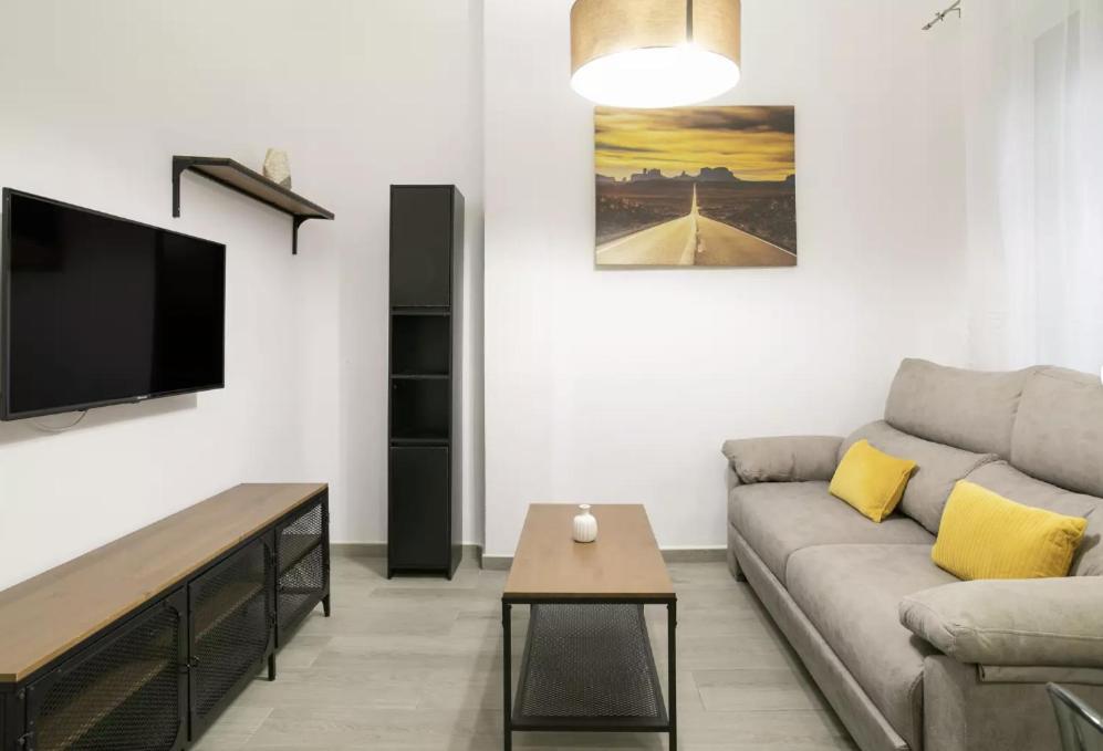 Fantastic Apartment In The Heart Of Аликанте Экстерьер фото